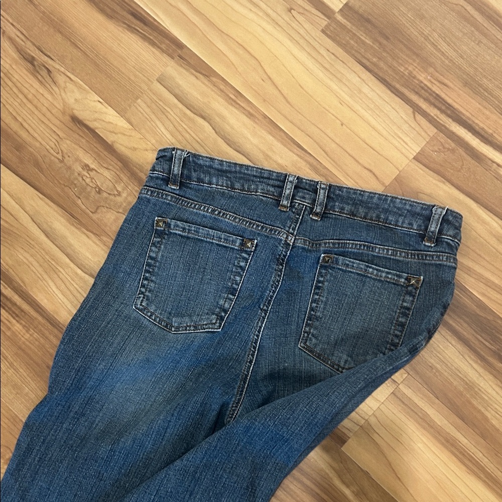 liz & co. Women's Boyfriend Jeans in Medium Blue Wash - Picture 5 of 5